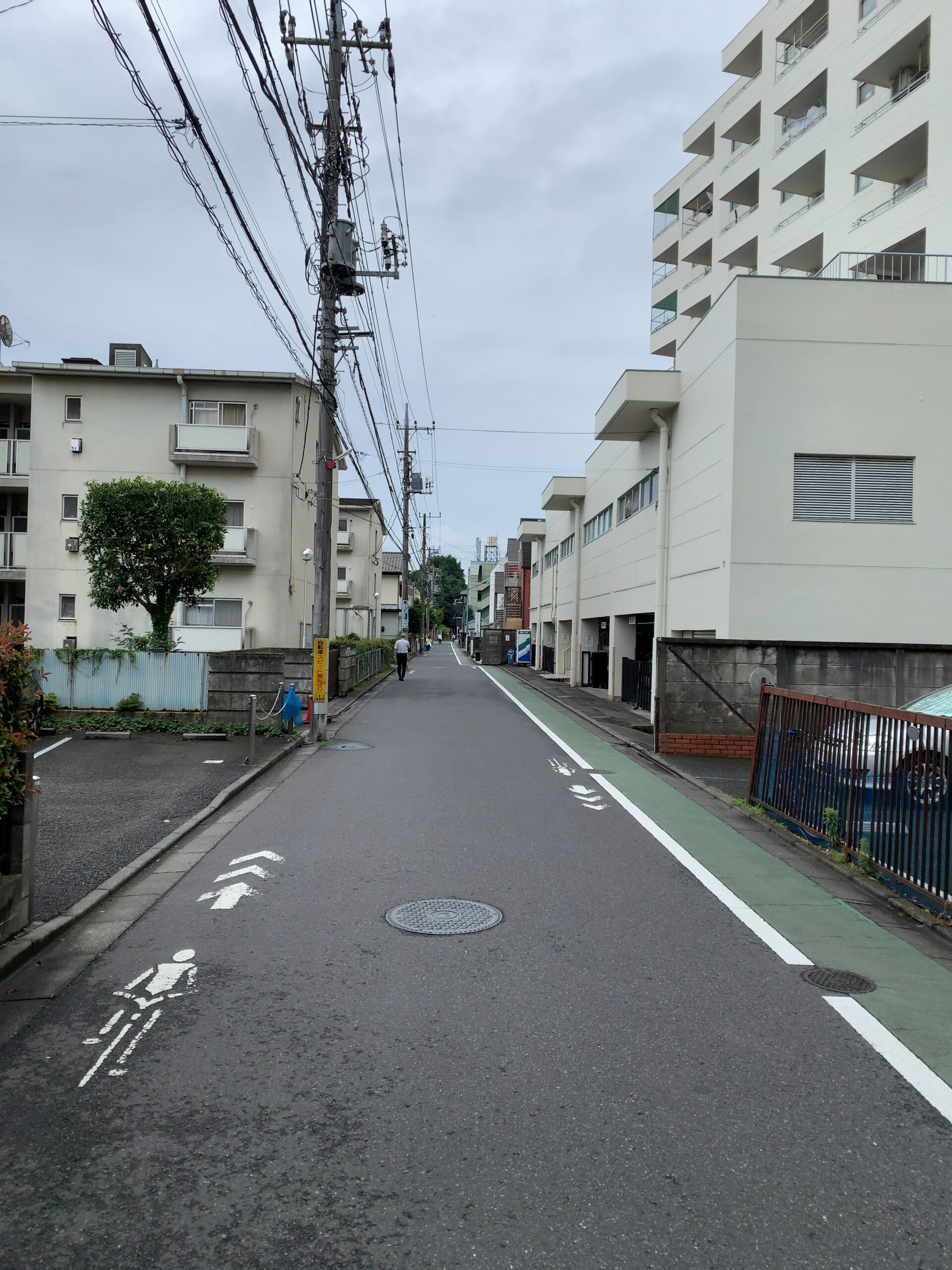 日生三鷹マンションの外観